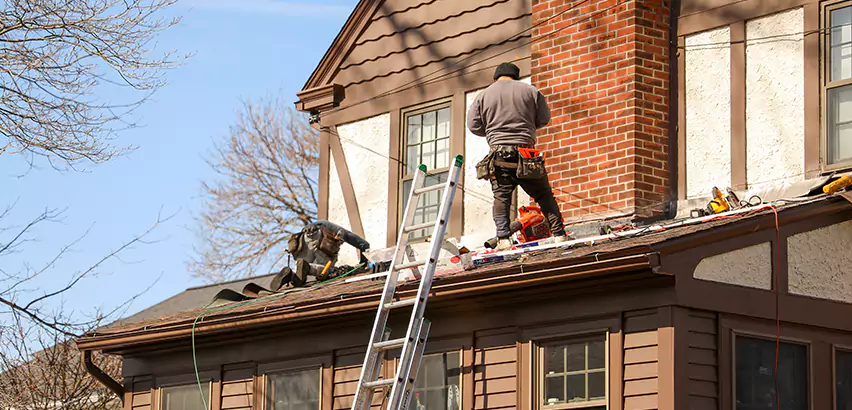 Roof Siding Trim Repair in Woodridge