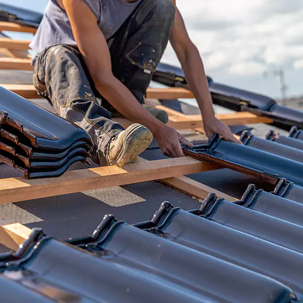 Why Woodridge, IL Homeowners Choose Woodridge Roofers for Hail Damage Repairs?